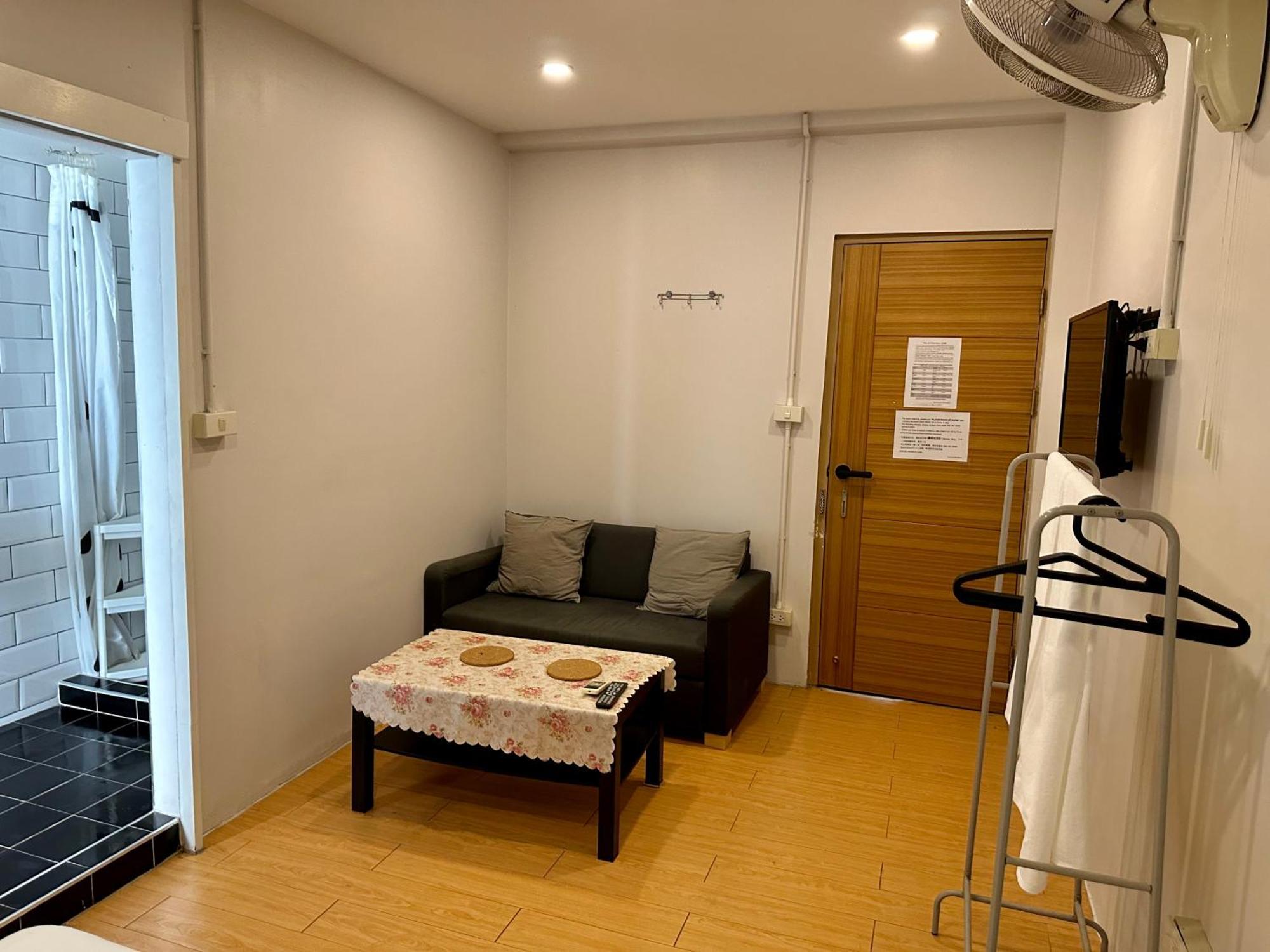 The Cute Silom Hostel Bangkok Exterior foto