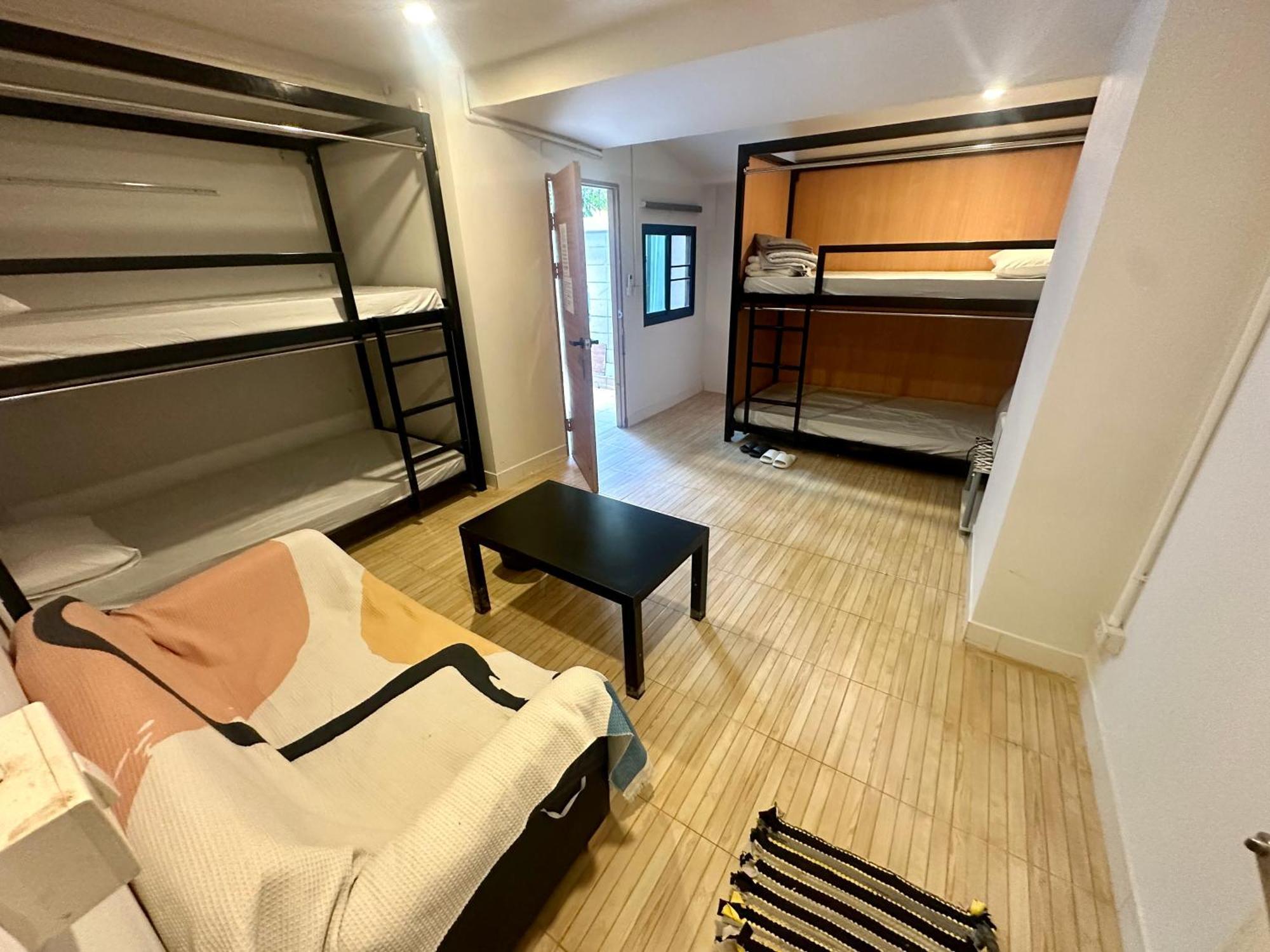 The Cute Silom Hostel Bangkok Exterior foto